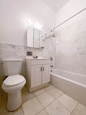 Rented by City Connections Realty | media 16