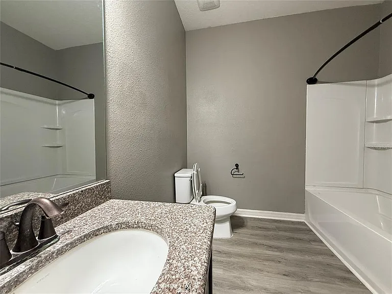 10638 Laguna Plains Dr — Photo 31