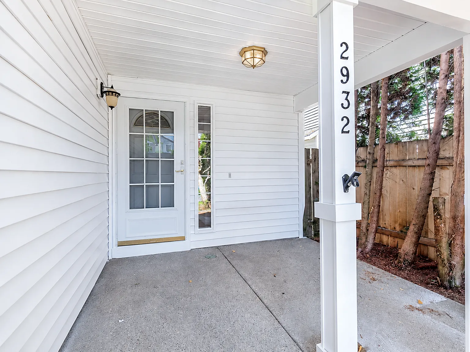 3 bed, 1439 sqft, $2,400 — Photo 3