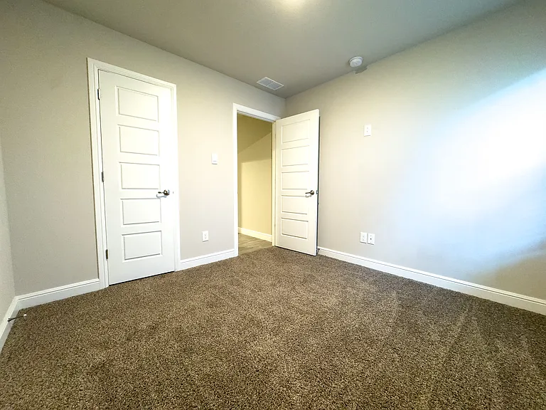613 Breckenridge Park Dr — Photo 18