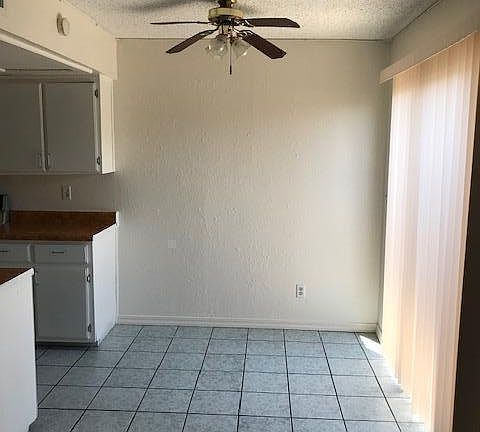 3rd image of 10907 Bob Stone Dr