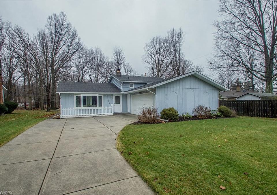 1st image of 22035 Jonathan Dr