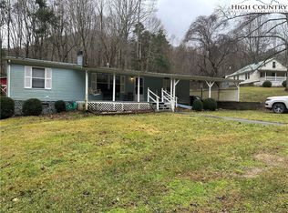 869 Little Elk Rd, Elk Park, NC 28622