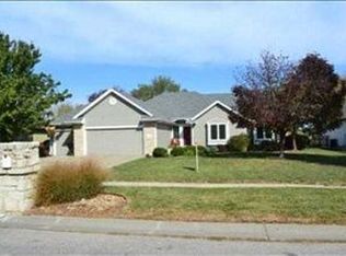 7138 SW Cannock Chase Rd, Topeka, KS 66614