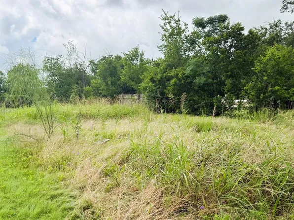 503 Maple St, Taylor, TX 76574