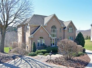 92 Merganser Dr, Pittsburgh, PA 15238