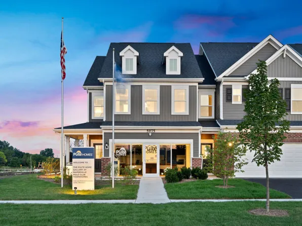 Belmont Plan, Naperville Polo Club Townhomes
