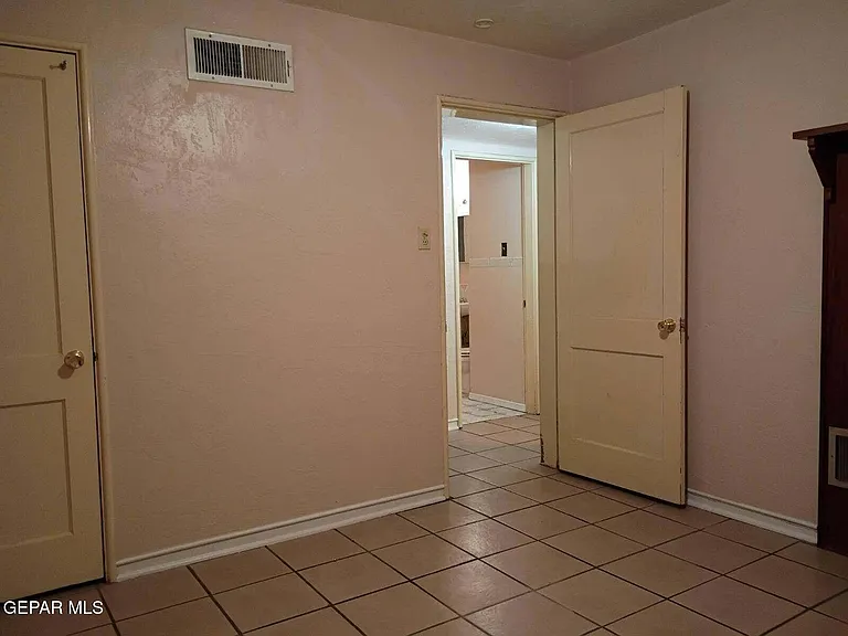 3208 Morehead Ave #EL — Photo 18