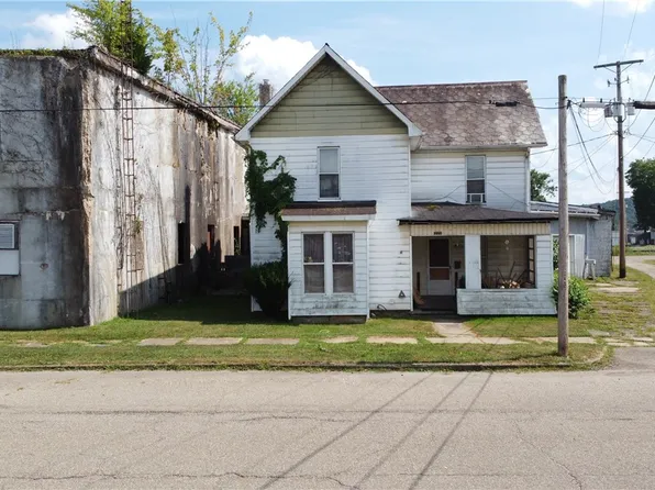 213 W Church St, Newcomerstown, OH 43832