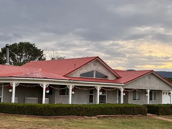 37 Camino Del Oriente, Tijeras, NM 87059