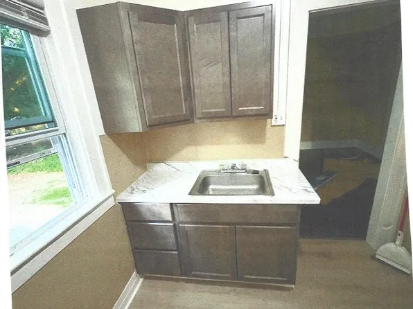 1724 E Main St, Rochester, NY 14609