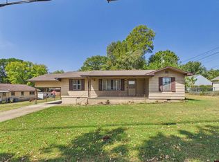 932 S Bryant St, Mountain Home, AR 72653