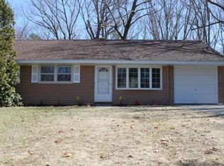 85 Old Farm Rd, Springfield, MA 01119