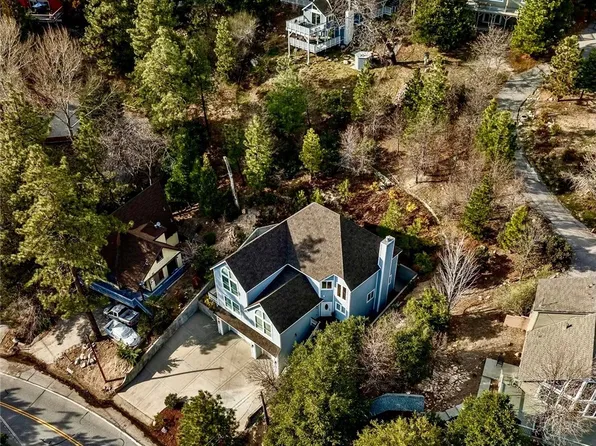 27732 N Bay Rd, Lake Arrowhead, CA 92352