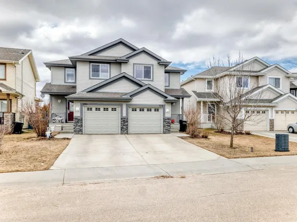 1285 Cunningham Dr SW, Edmonton, AB T6W 0R7