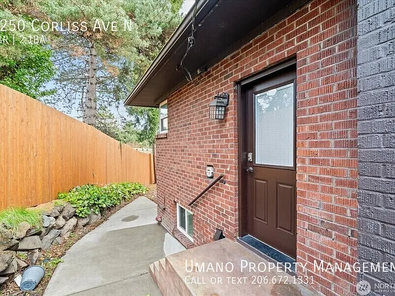 8250 Corliss Ave N — Photo 20