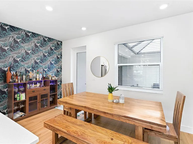 1808 Fender Ln — Photo 12