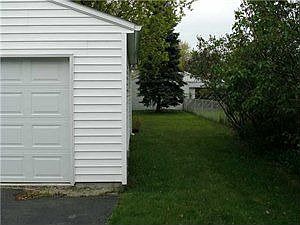2nd image of 27 Fuller Ave