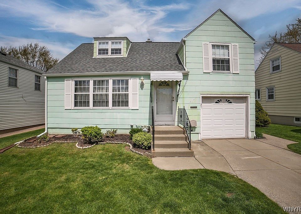 1st image of 434 Southwood Dr