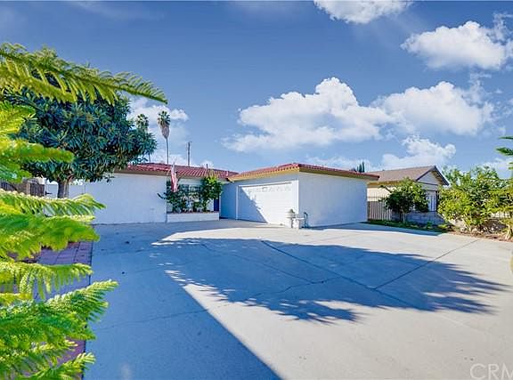 3rd image of 1723 Bolanos Ave