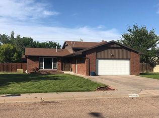 1626 E Johnson St, Garden City, KS 67846