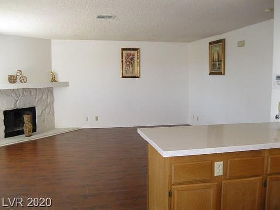 5th image of 1405 Cedar Rock Ln Unit 202