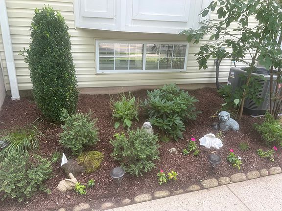 Front Garden Bed