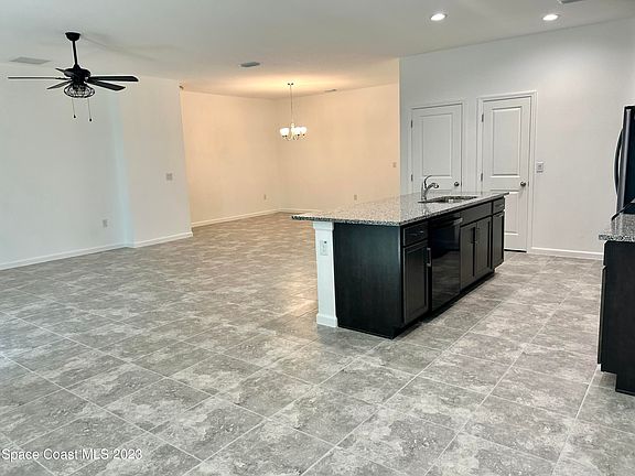 4th image of 2320 Arctic Cir