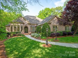 1100 Churchill Downs Dr, Waxhaw, NC 28173