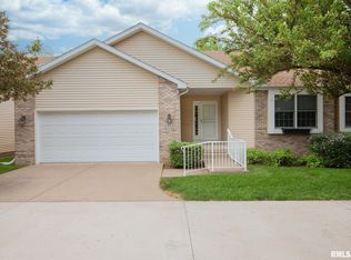 4115 E 60th St APT B, Davenport, IA 52807