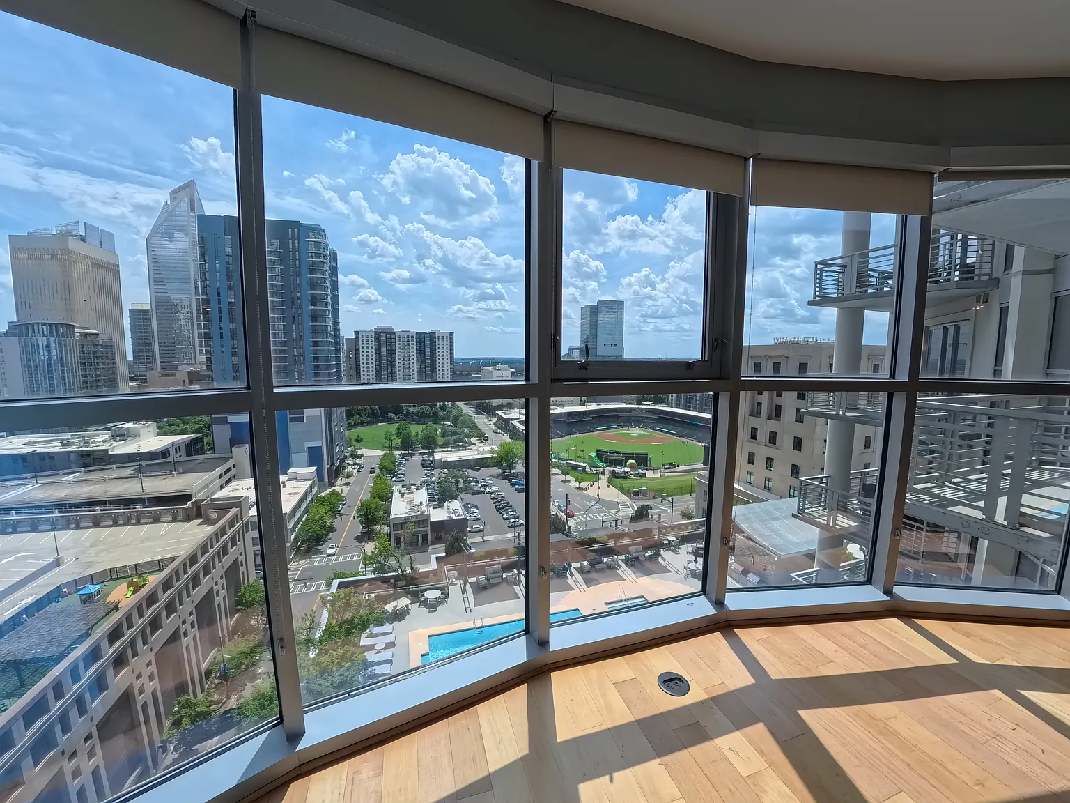 1 bed, 680 sqft, $1,900 — Photo 4
