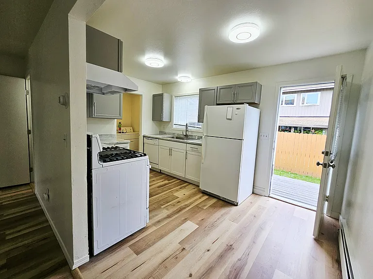 8011 E 16th Ave #D — Photo 6