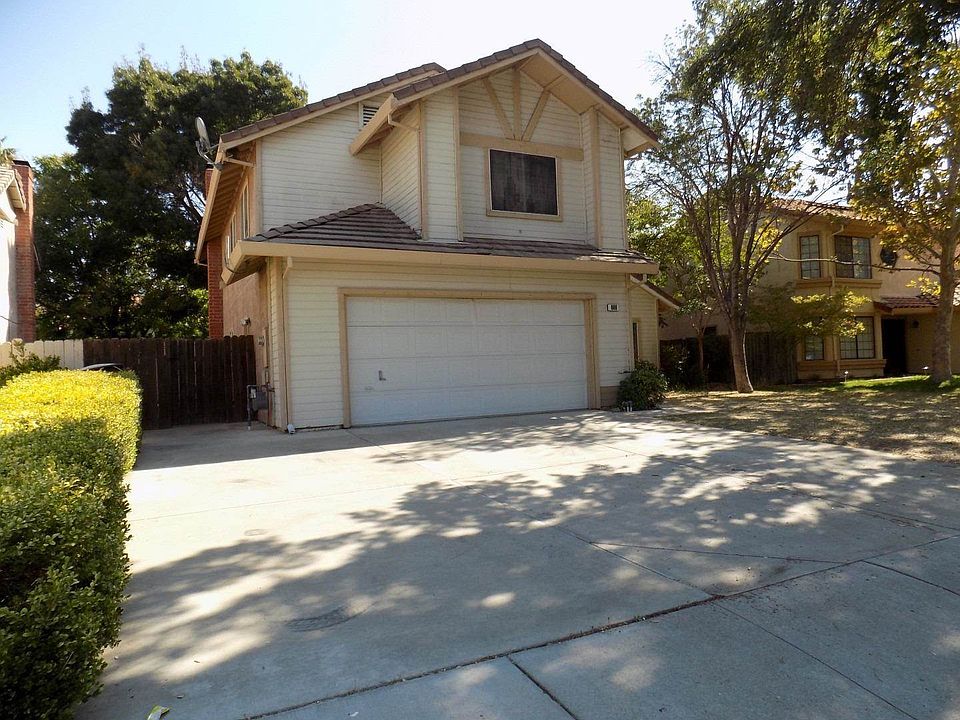1st image of 800 Kings Canyon Ct