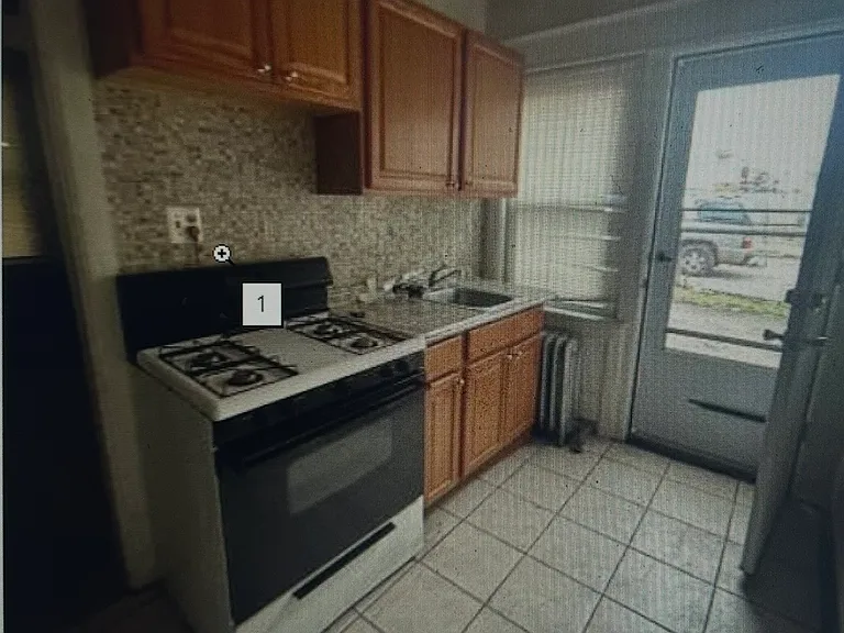 4631 Princeton Ave #2 — Photo 2