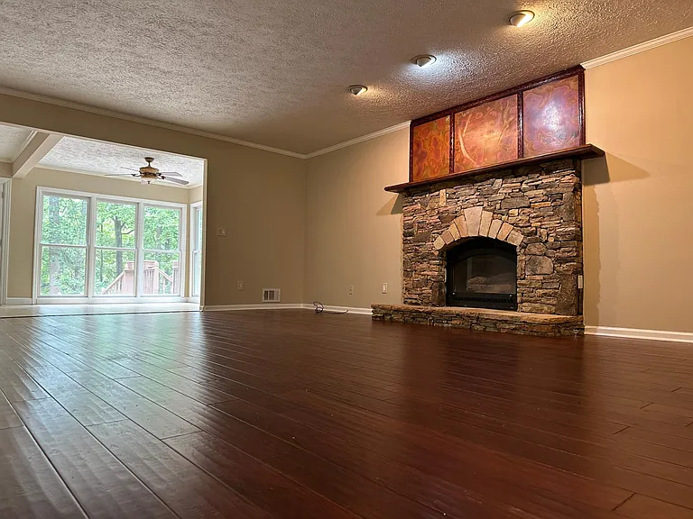 2583 Parker Trl — Photo 14