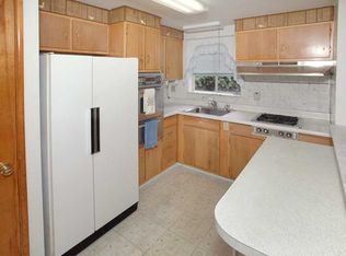 111 Lansdowne Dr, Verona, PA