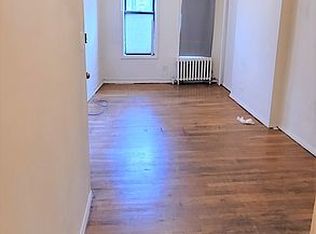 25-64 36th St #1L, Astoria, NY 11103