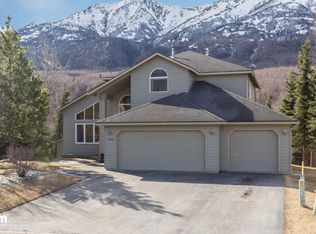 19042 Mountain Point Cir, Eagle River, AK 99577