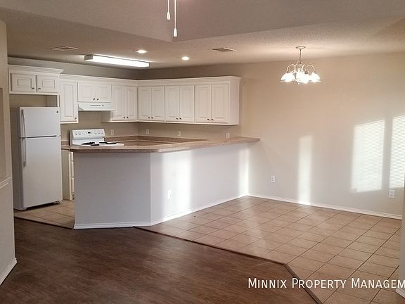 5th image of 3112 110th St Unit B