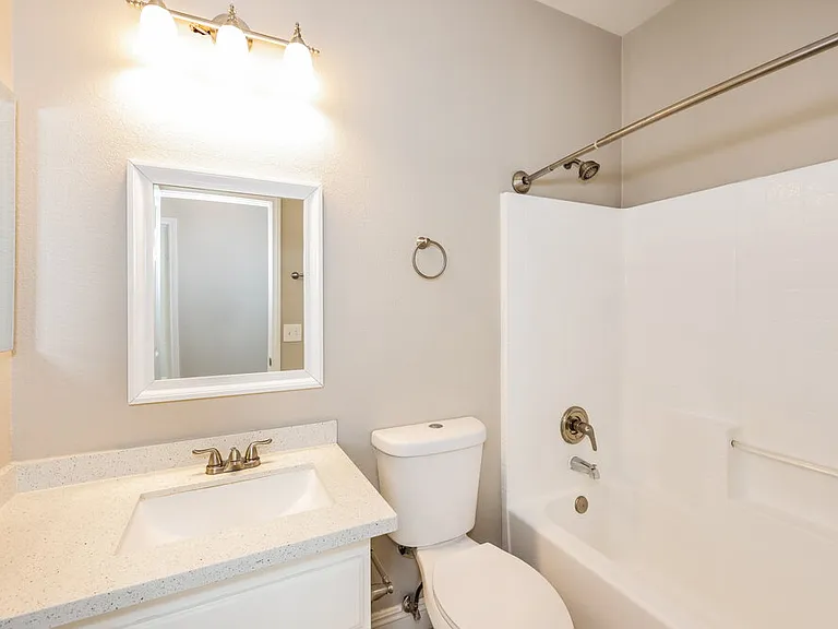 486 Kirkstone Way — Photo 15