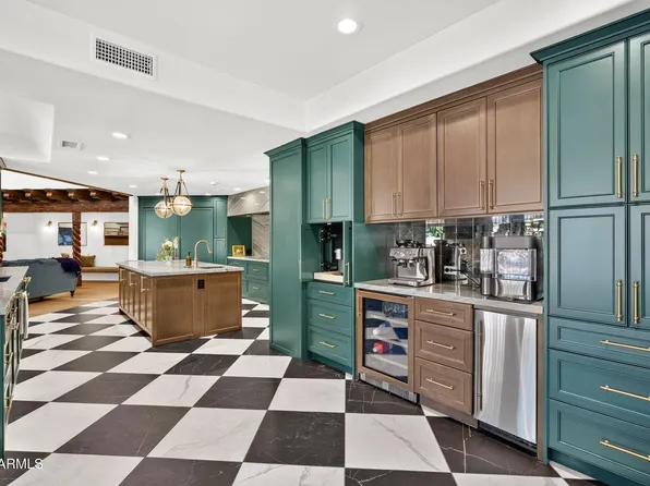 1080 N RIATA Street, Gilbert, AZ 85234