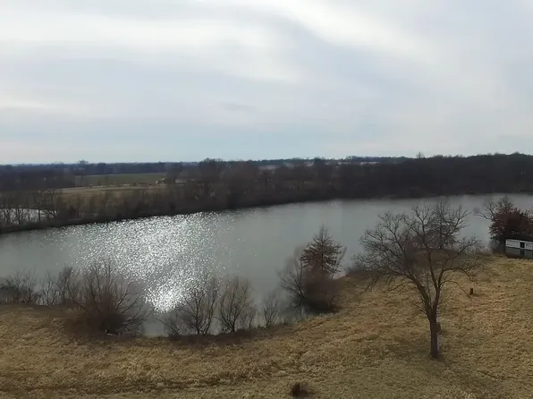 8601 NE Railroad Pond Rd, Hamilton, MO 64644