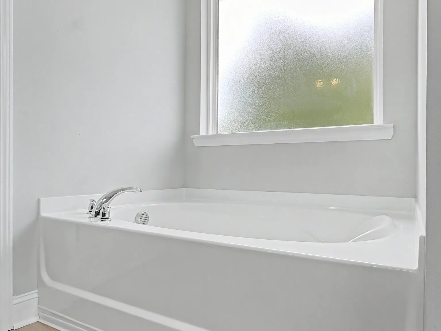 547 Fairview Circle - 1 — Photo 2