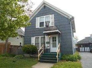 222 3rd St, Aurora, IL 60506