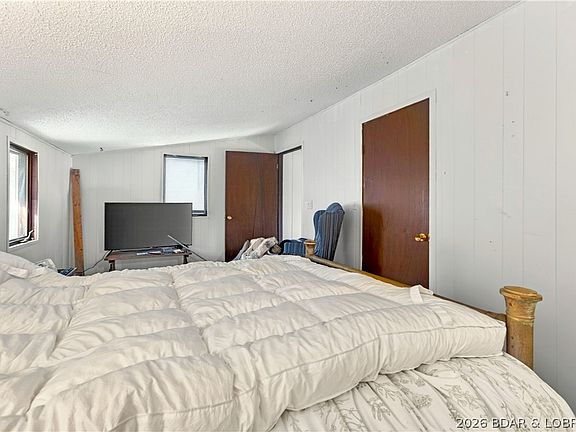 5th image of 33400 Kings Way Rd