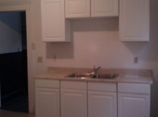 8117 Whitethorn Ave, Cleveland, OH 44103