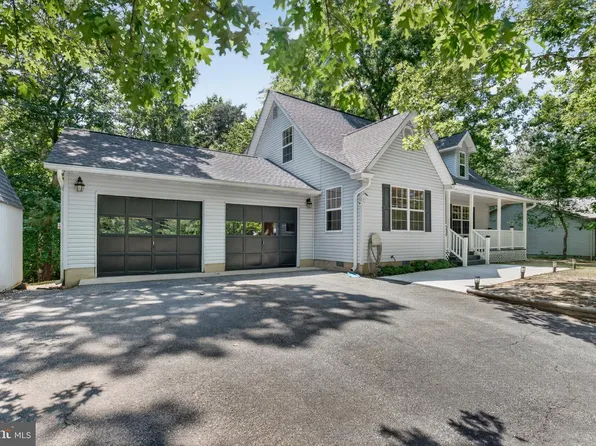 12557 Catalina Dr, Lusby, MD 20657
