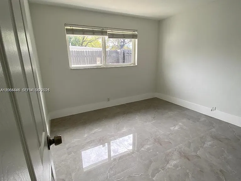 112 Ronald Rd — Photo 5