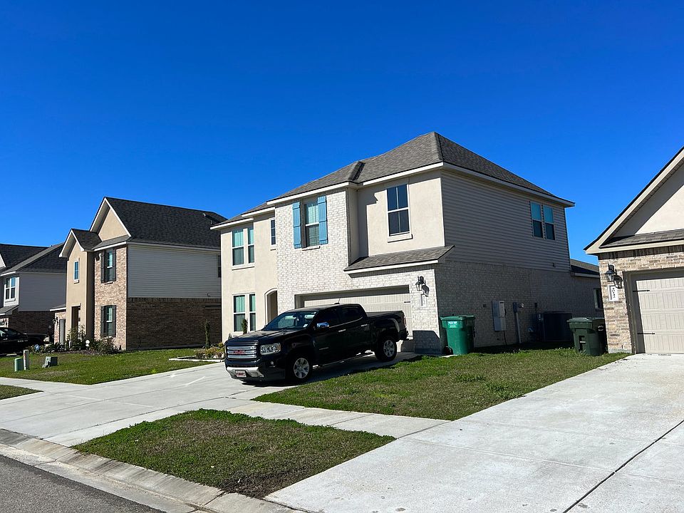 2nd image of 40136 Reese Ln