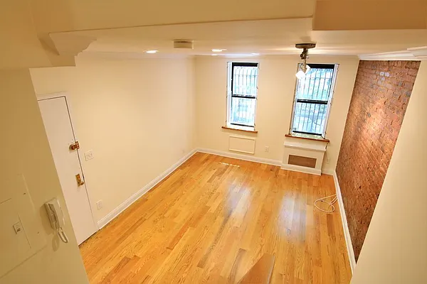 Rented by JK Dansar Corp | media 14